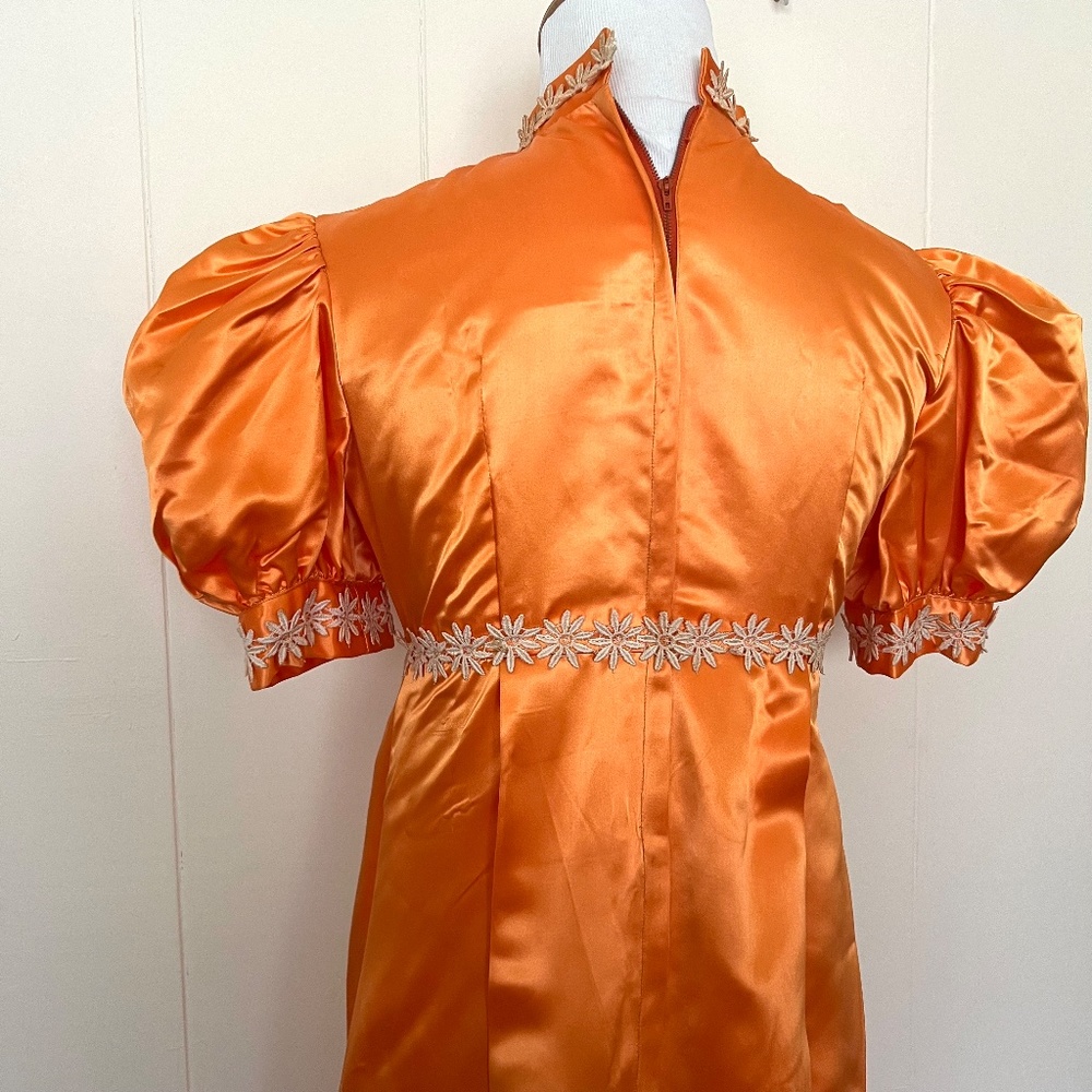 VTG Fall Cottagcore Gown - Picture 5 of 9